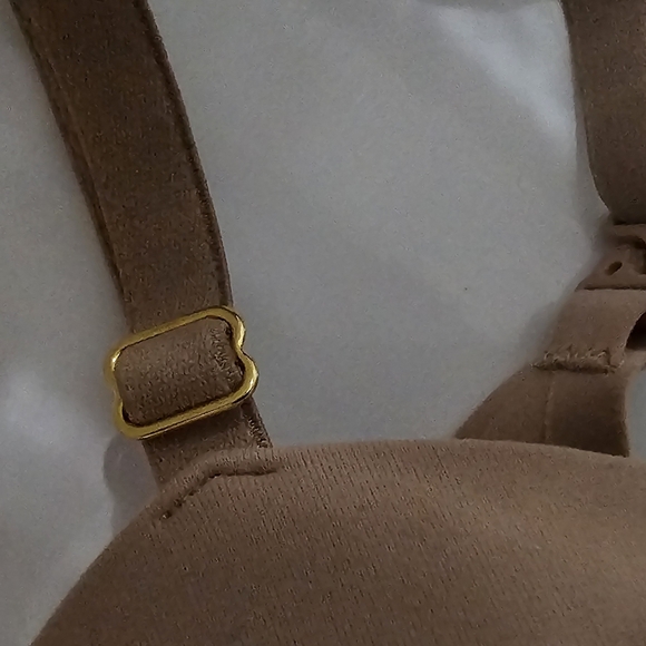 LOVE CLOUD Smooth Lightly Lined Demi Bra - Picture 7 of 16